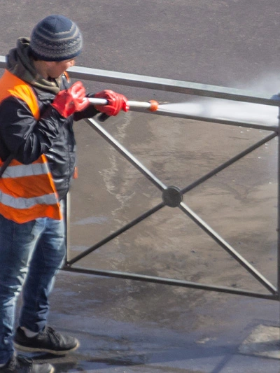 Pressure washing a gate Pressure washing a gate